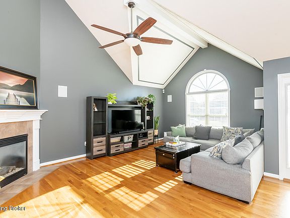 4th image of 9810 Valley Farms Blvd