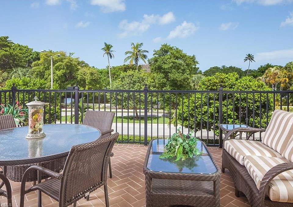 1st image of 1400 Gulf Shore Blvd N APT 202