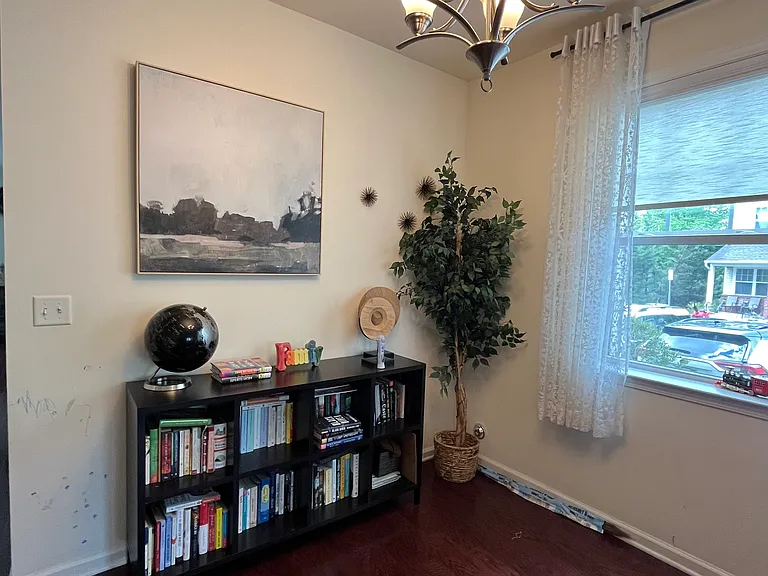 Living Room (Book shelf)
