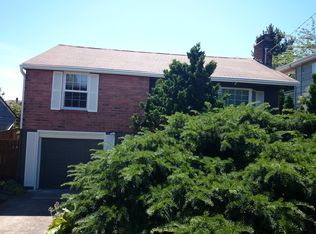 3733 SW Kenyon St, Seattle, WA 98126