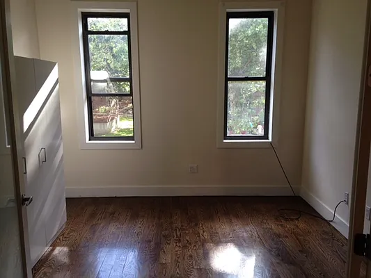 Rented by Premier Metro Realty Corp | media 55