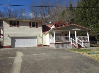 2450 Forest Hills Rd, Forest Hills, KY 41527