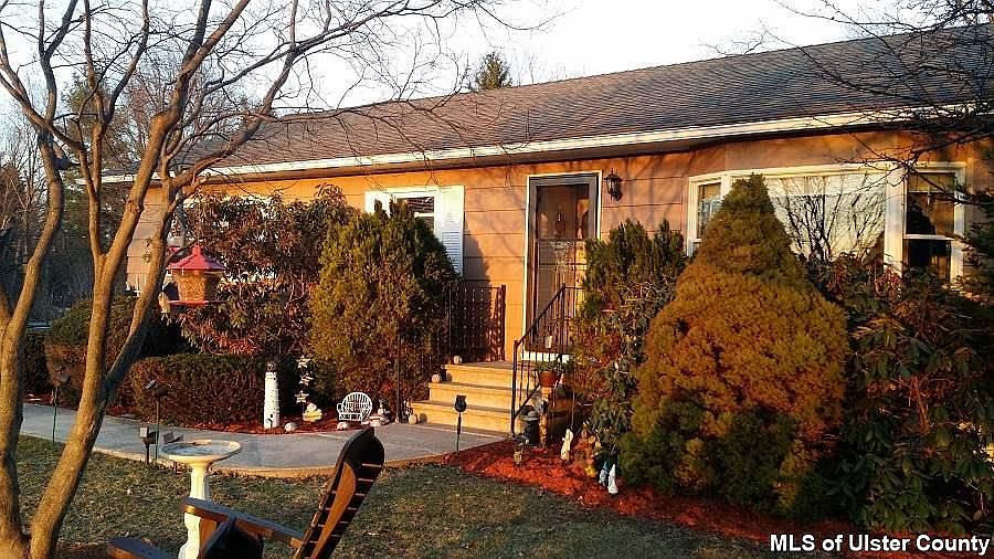1st image of 114 C E Penney Dr