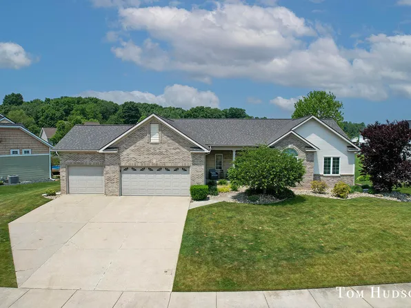1807 Morning Dew Dr SW, Byron Center, MI 49315