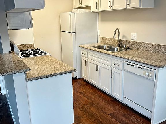 3rd image of 383 W Wilson St APT 11