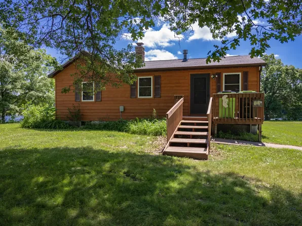 685 Hog Island Rd, New Lisbon, WI 53950