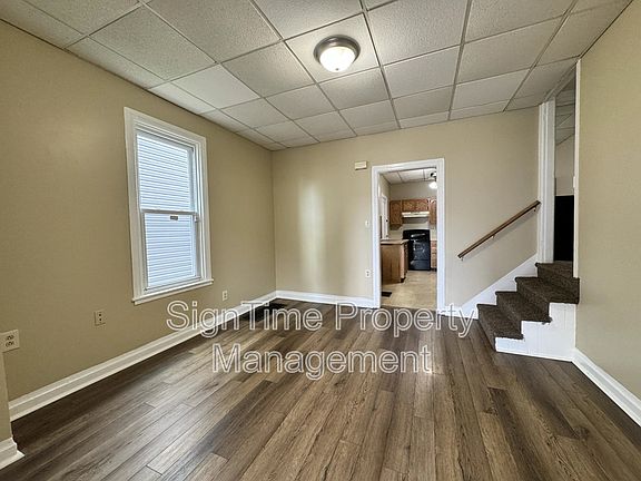 3rd image of 1011 Corbett St