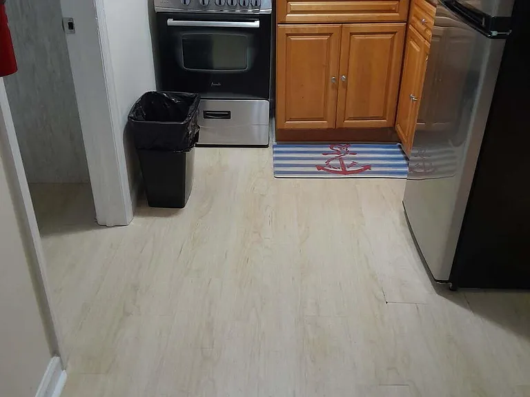 39 Sampson Ave #4 — Photo 6