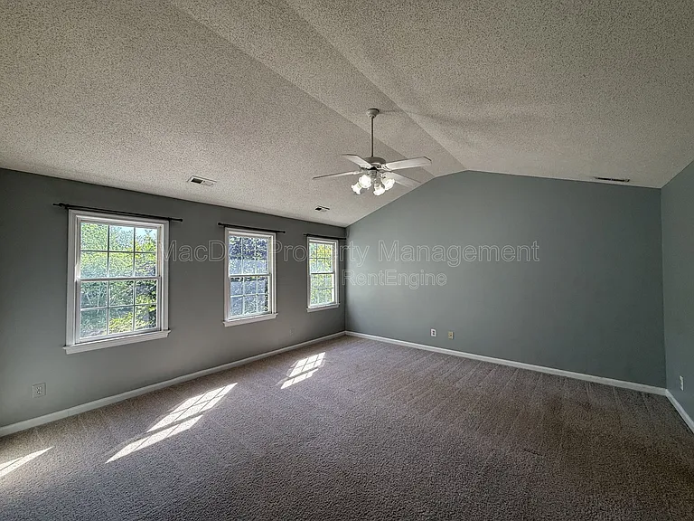 10500 Westfield Ln — Photo 24