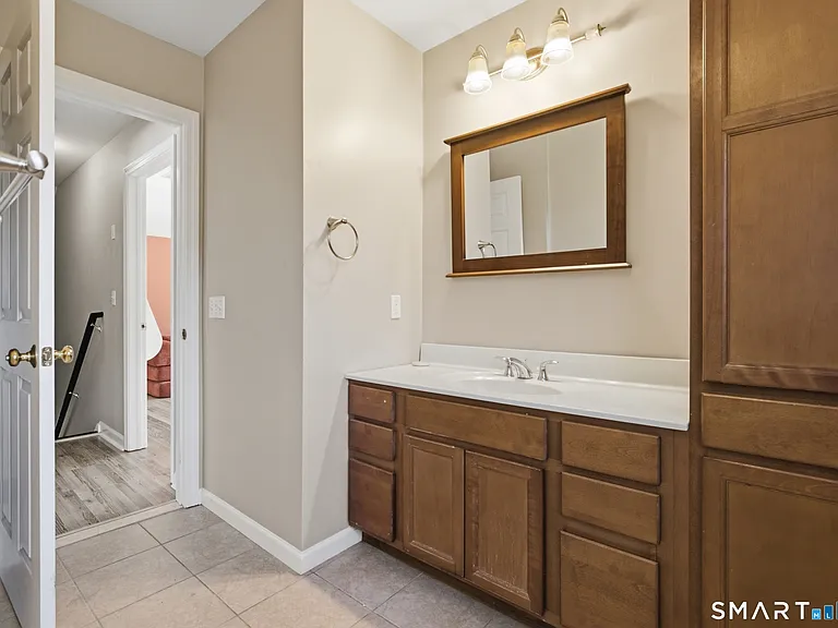 305 Sylvan St — Photo 25