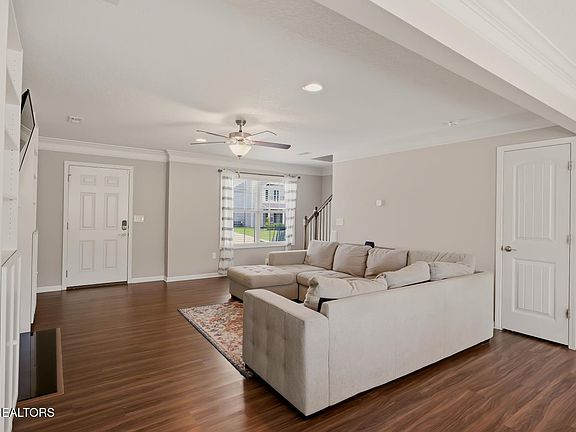 5th image of 8257 Zodiac Ln