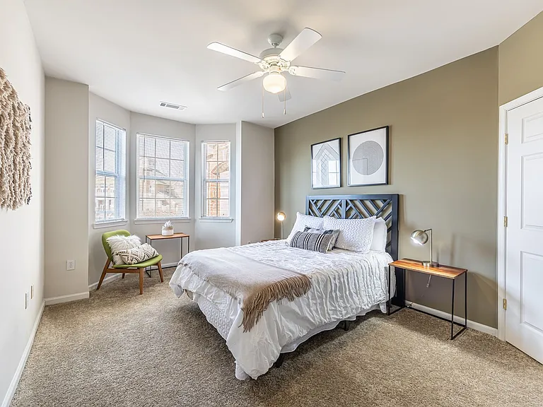Carriage Hill Apartments — Photo 13