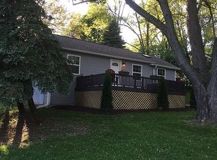 8222 Fish Hatchery Rd, Burlington, WI 53105