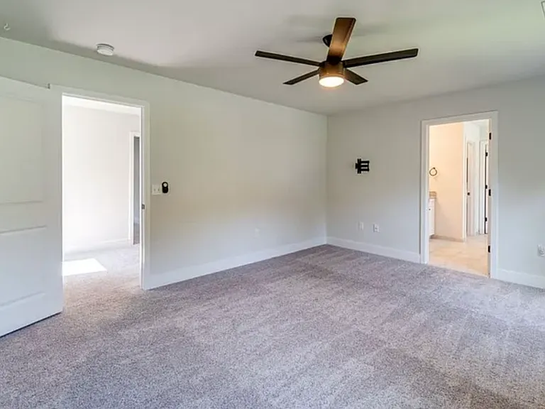 7 Limox Ln — Photo 18