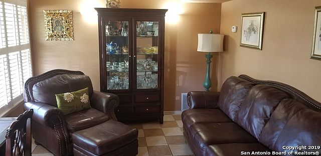 2nd image of 5339 Southampton Dr
