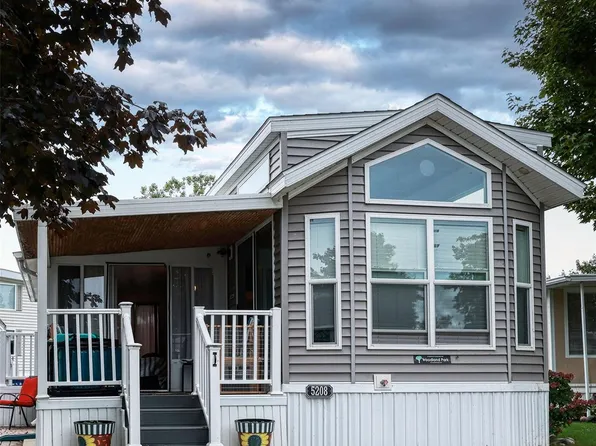 5208 Saratoga Ln, Lexington, MI 48450