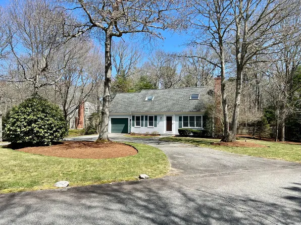 97 Chuckles Way, Marstons Mills, MA 02648