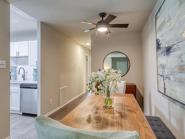 Dining Area adjacent to the Kitchen