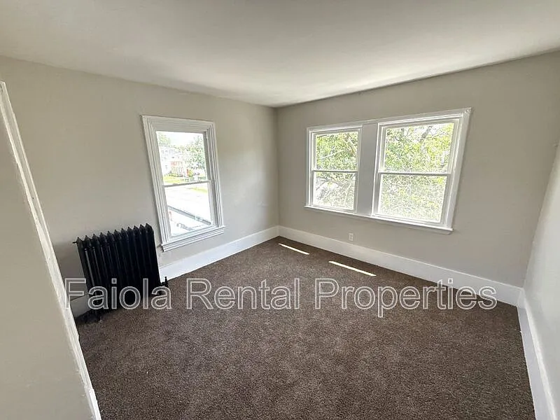 2 bed, 1.0 bath, 860 sqft, $1,400 — Photo 3