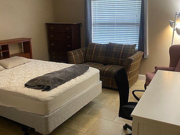 4th image of 4836 Tangerine Ave #4836