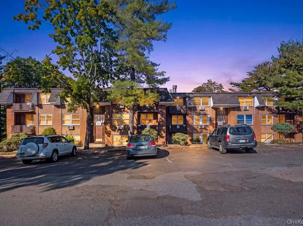 80 Kearsing Parkway #B & F, Monsey, NY 10952