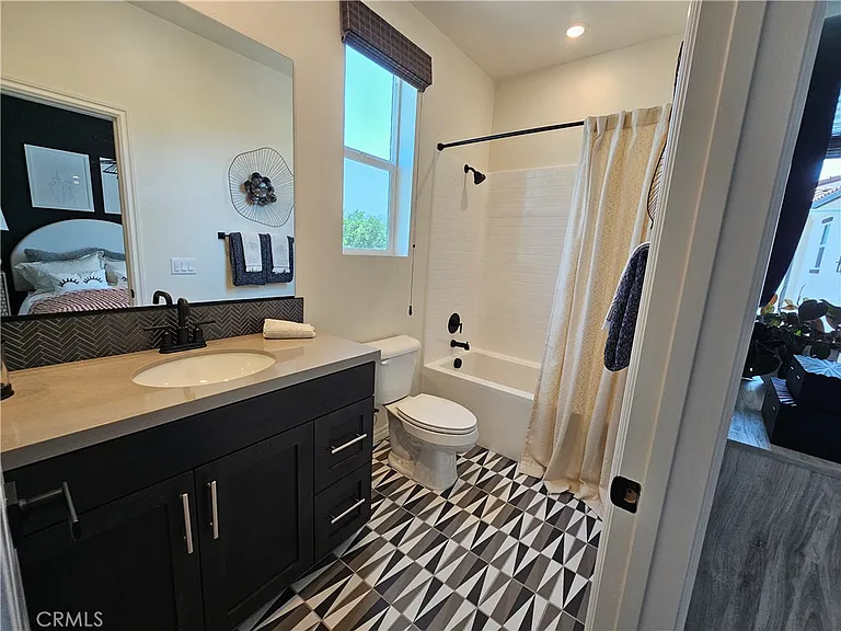 3748 Verdana Cir — Photo 38