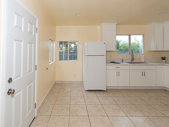 5th image of 10532 Daines Dr #10534