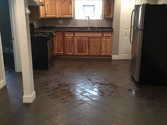 2nd image of 4425 Vernon Ave #1