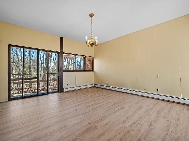 100 Leonard Rd — Photo 15
