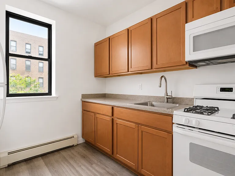 519 W 151st St #9 — Photo 9