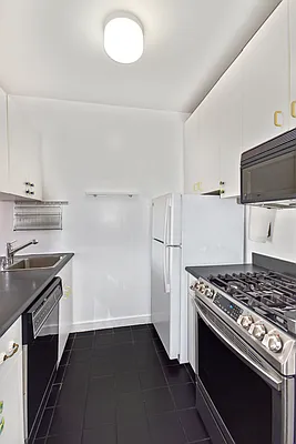 Rented by Compass | media 4