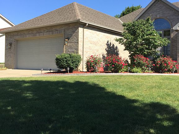 2nd image of 3529 Jasmine Dr #56