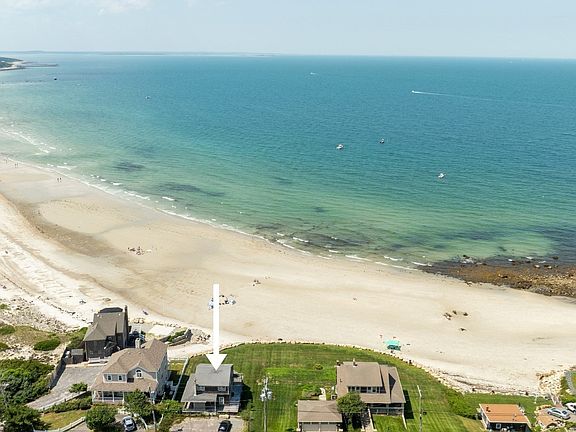 3rd image of 208 Manomet Point Rd