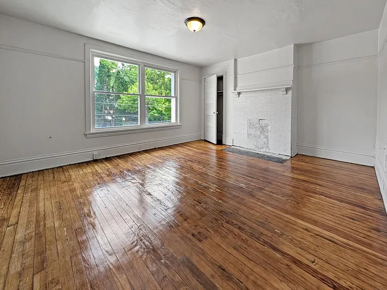 6602 Rowan St — Photo 6
