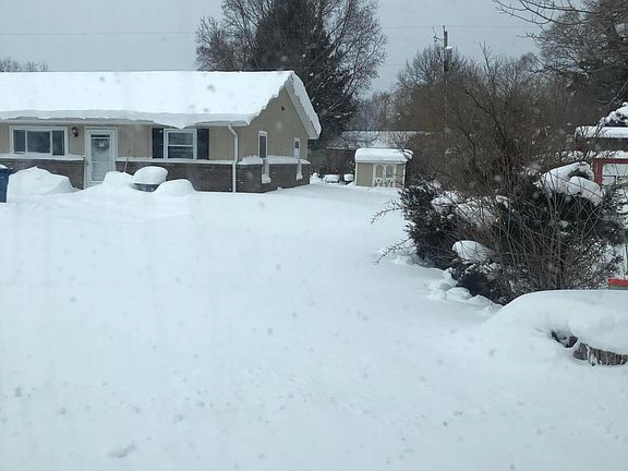 2nd image of 4837 Greenfield Dr