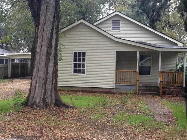 1307 Congress St, Newport, AR 72112