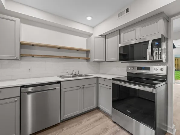 220 Elizabeth St APT E4, Chapel Hill, NC 27514