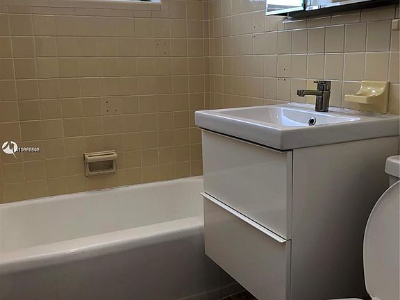 5th image of 1445 West Ave APT 10