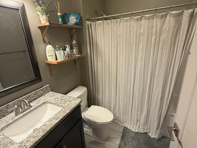 921 Silver Rain Rd — Photo 27
