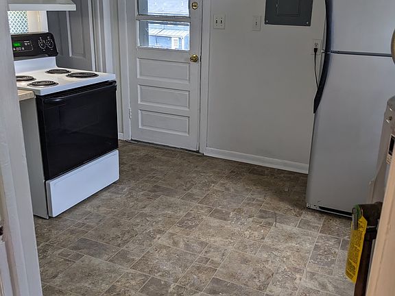 5th image of 401 One 4 Highland Ave