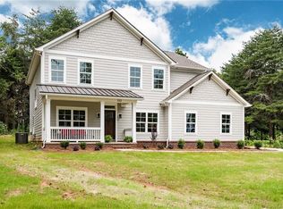 332 Sundown Rd #7, Mooresville, NC 28117