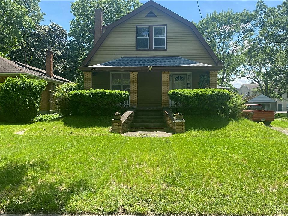 1st image of 117 Hereford St