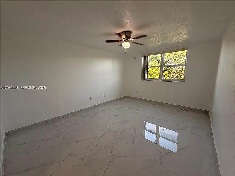 7000 NW 17th St #320 — Photo 10