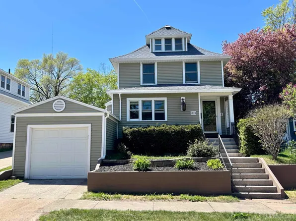 1029 2nd St, Marquette, MI 49855