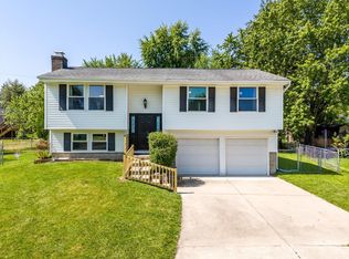 1364 Red Bud Ln, Milford, OH