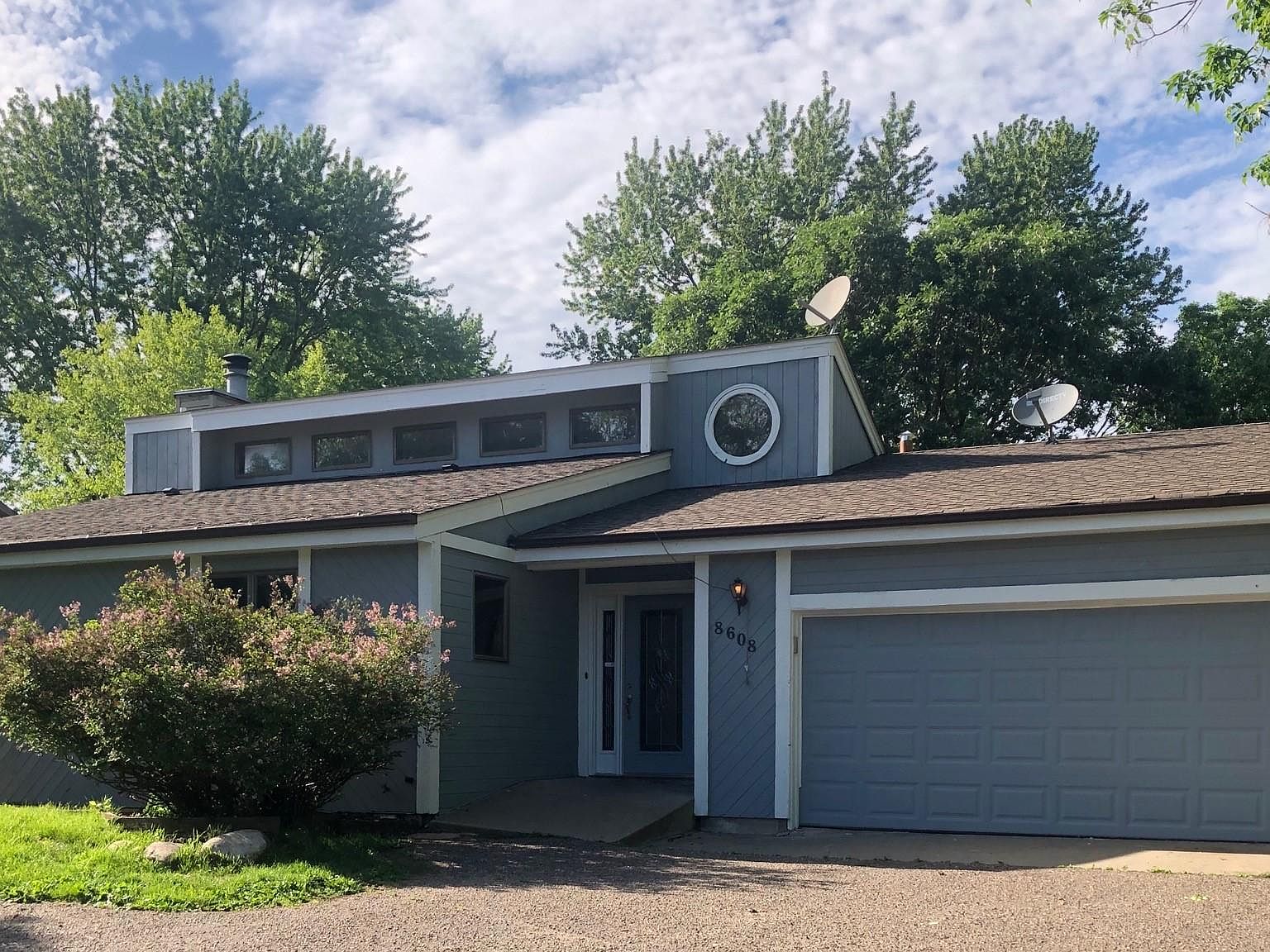 8608 Medicine Lake Rd, Minneapolis, MN 55427 Zillow