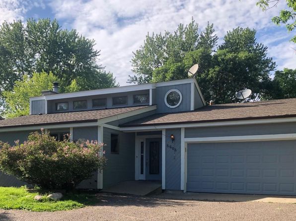 8608 Medicine Lake Rd