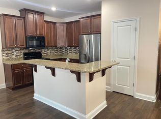 3220 Krista Ln, Chester Springs, PA 19425