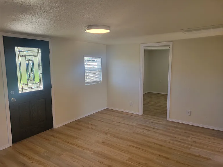 4638 Balsam Dr — Photo 9