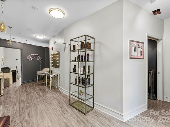 5th image of 149 Marketplace Ave